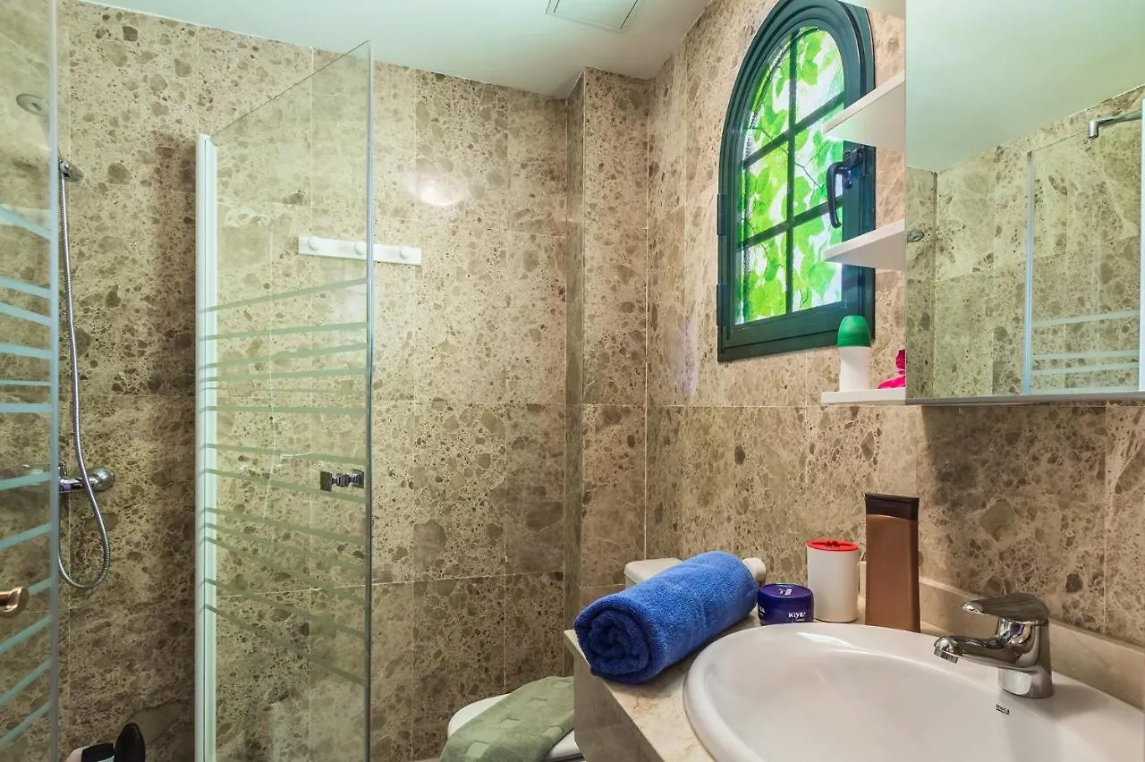 Villa Marnie By Villa Plus Playa Blanca  Spanje